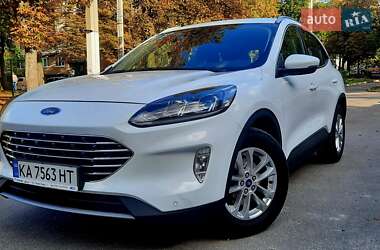 Внедорожник / Кроссовер Ford Kuga 2021 в Харькове