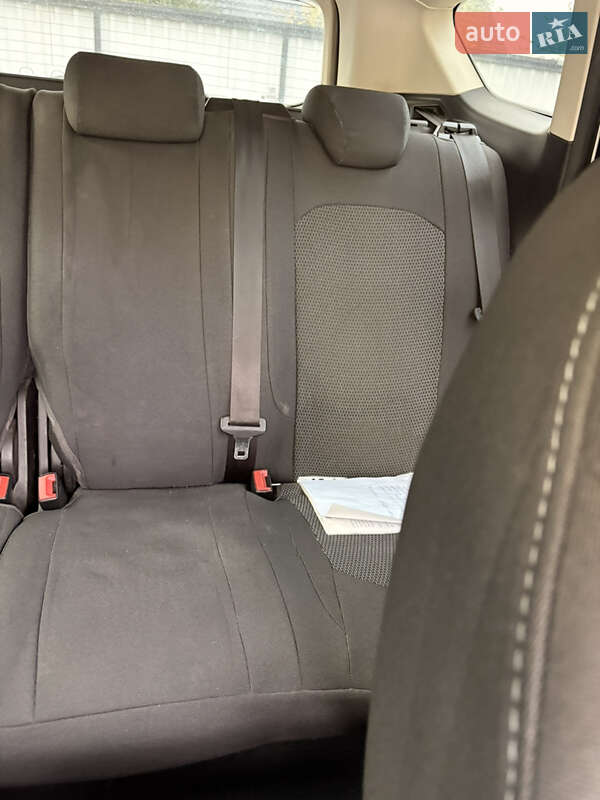 Внедорожник / Кроссовер Ford Kuga 2017 в Киеве фото 9 Внедорожник / Кроссовер Ford Kuga 2017 в Киеве