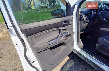 Внедорожник / Кроссовер Ford Kuga 2011 в 