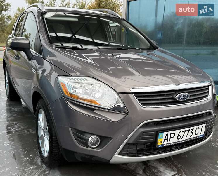 Внедорожник / Кроссовер Ford Kuga 2012 в Запорожье