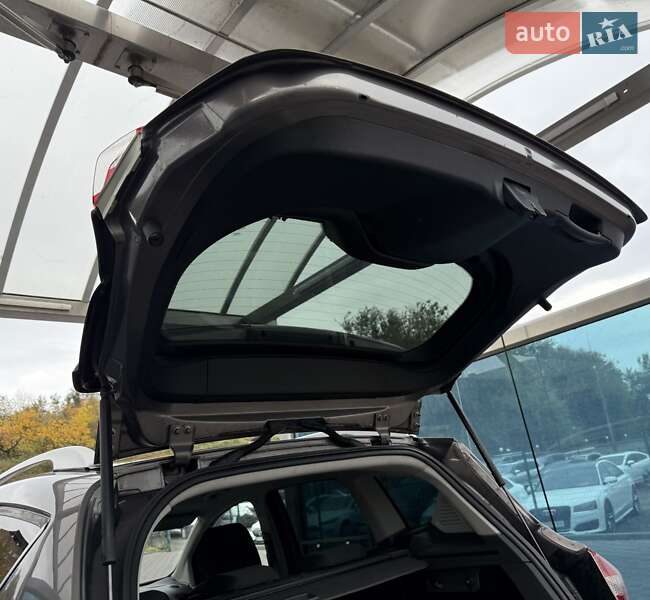 Внедорожник / Кроссовер Ford Kuga 2012 в Запорожье