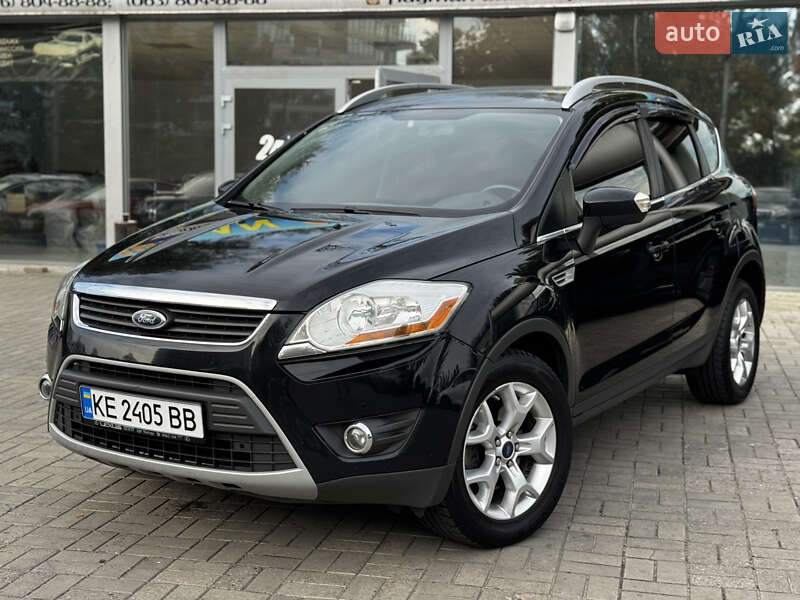 Внедорожник / Кроссовер Ford Kuga 2012 в 