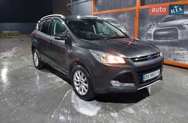 Внедорожник / Кроссовер Ford Kuga 2016 в 