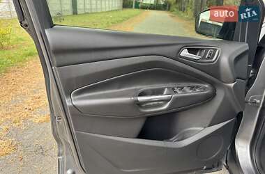 Внедорожник / Кроссовер Ford Kuga 2013 в 
