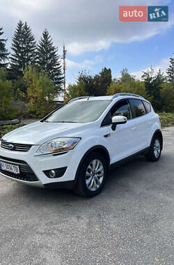 Внедорожник / Кроссовер Ford Kuga 2010 в 