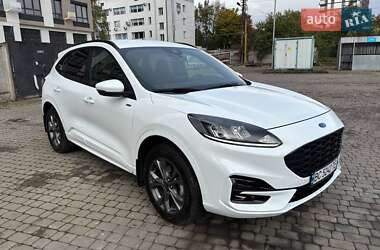 Позашляховик / Кросовер Ford Kuga 2023 в  фото 4 Позашляховик / Кросовер Ford Kuga 2023 в