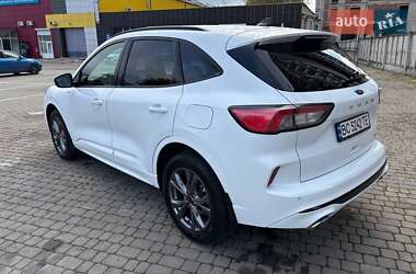 Позашляховик / Кросовер Ford Kuga 2023 в  фото 8 Позашляховик / Кросовер Ford Kuga 2023 в