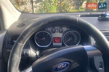 Внедорожник / Кроссовер Ford Kuga 2012 в 