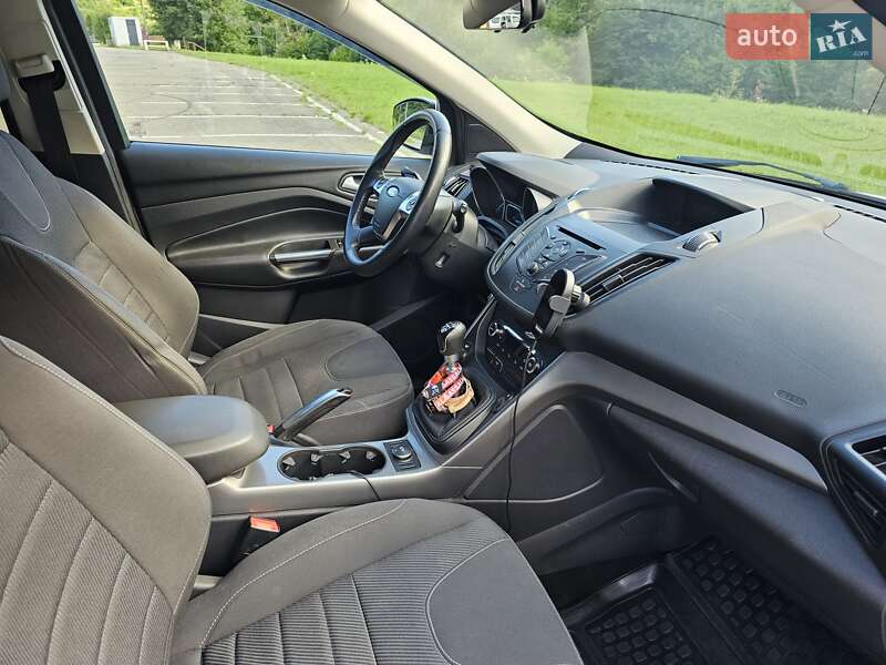 Позашляховик / Кросовер Ford Kuga 2013 в Львові