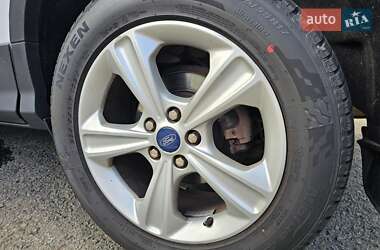 Внедорожник / Кроссовер Ford Kuga 2013 в 