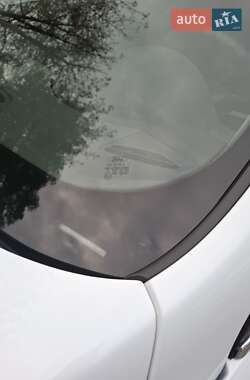 Позашляховик / Кросовер Ford Kuga 2010 в  фото 10 Позашляховик / Кросовер Ford Kuga 2010 в