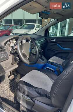 Внедорожник / Кроссовер Ford Kuga 2009 в 