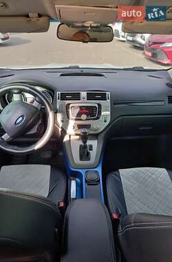 Внедорожник / Кроссовер Ford Kuga 2009 в 