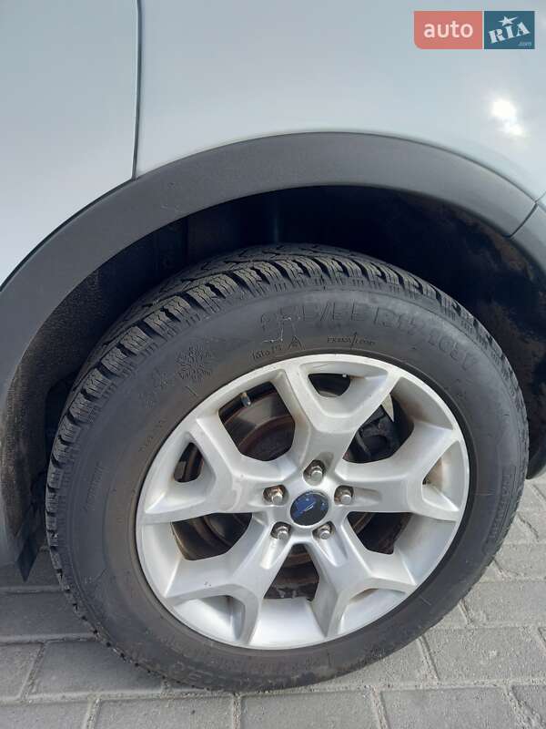 Позашляховик / Кросовер Ford Kuga 2009 в Полтаві