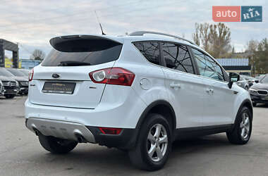 Позашляховик / Кросовер Ford Kuga 2010 в 
