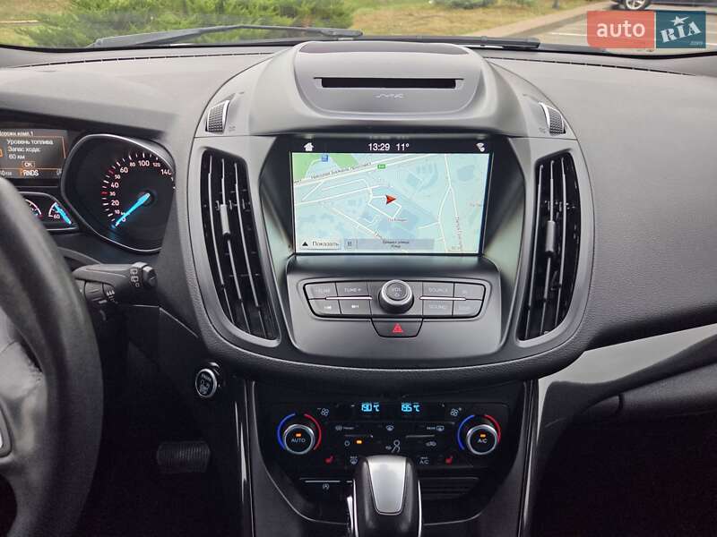 Позашляховик / Кросовер Ford Kuga 2019 в Києві