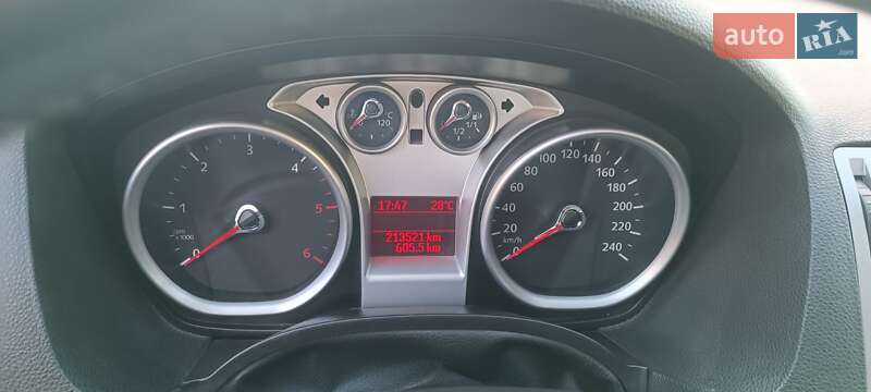 Внедорожник / Кроссовер Ford Kuga 2012 в Киеве фото 5 Внедорожник / Кроссовер Ford Kuga 2012 в Киеве