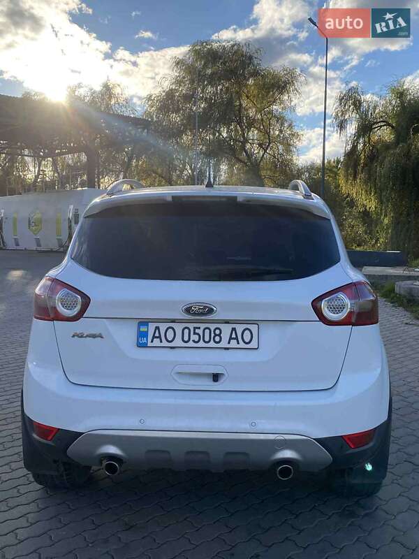 Внедорожник / Кроссовер Ford Kuga 2011 в Виноградове фото 5 Внедорожник / Кроссовер Ford Kuga 2011 в Виноградове