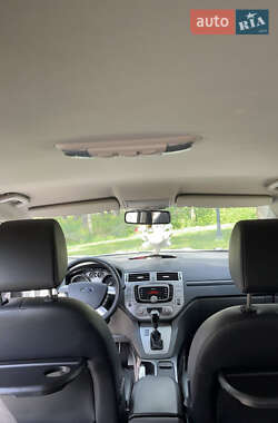 Внедорожник / Кроссовер Ford Kuga 2011 в 