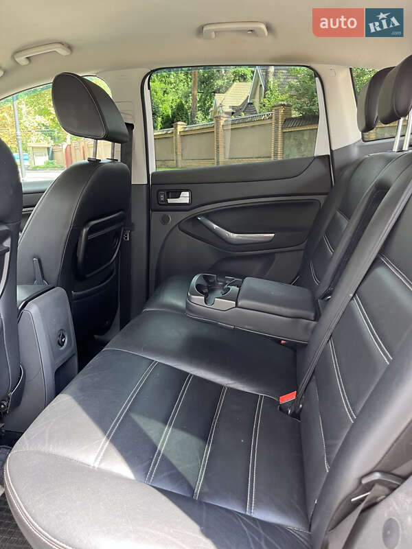 Внедорожник / Кроссовер Ford Kuga 2011 в Чернигове