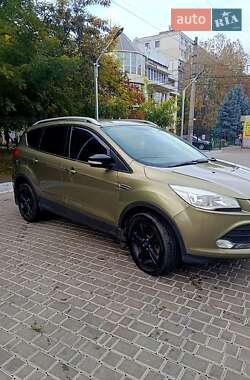 Внедорожник / Кроссовер Ford Kuga 2013 в 