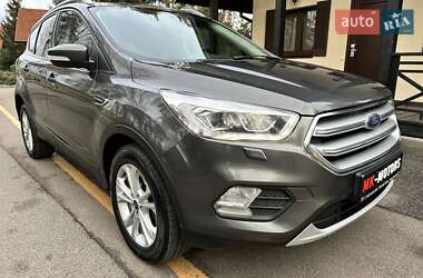 Внедорожник / Кроссовер Ford Kuga 2019 в Киеве Внедорожник / Кроссовер Ford Kuga 2019 в Киеве