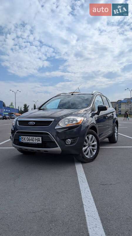 Внедорожник / Кроссовер Ford Kuga 2010 в 