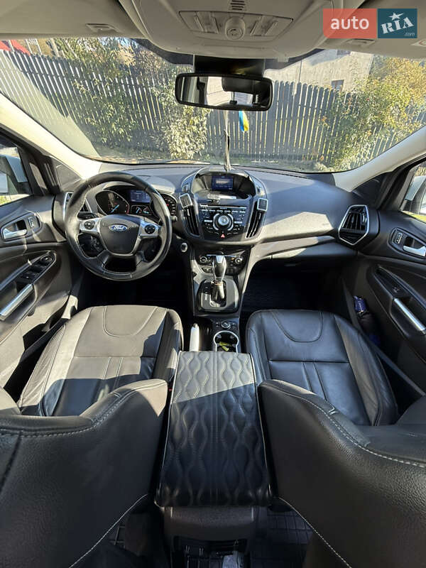 Позашляховик / Кросовер Ford Kuga 2014 в Славському
