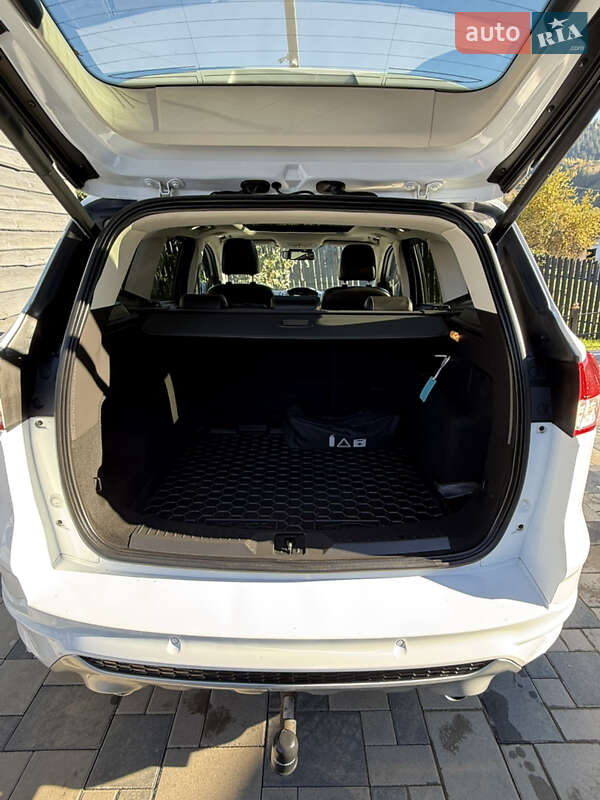 Позашляховик / Кросовер Ford Kuga 2014 в Славському
