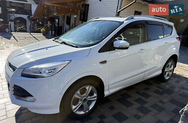Внедорожник / Кроссовер Ford Kuga 2014 в 