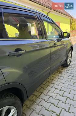 Позашляховик / Кросовер Ford Kuga 2018 в  фото 20 Позашляховик / Кросовер Ford Kuga 2018 в