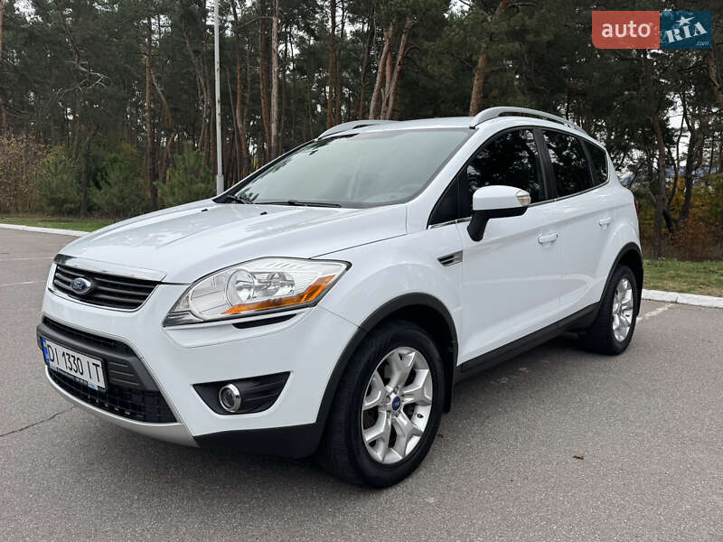 Позашляховик / Кросовер Ford Kuga 2011 в Києві