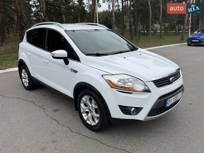 Позашляховик / Кросовер Ford Kuga 2011 в Києві