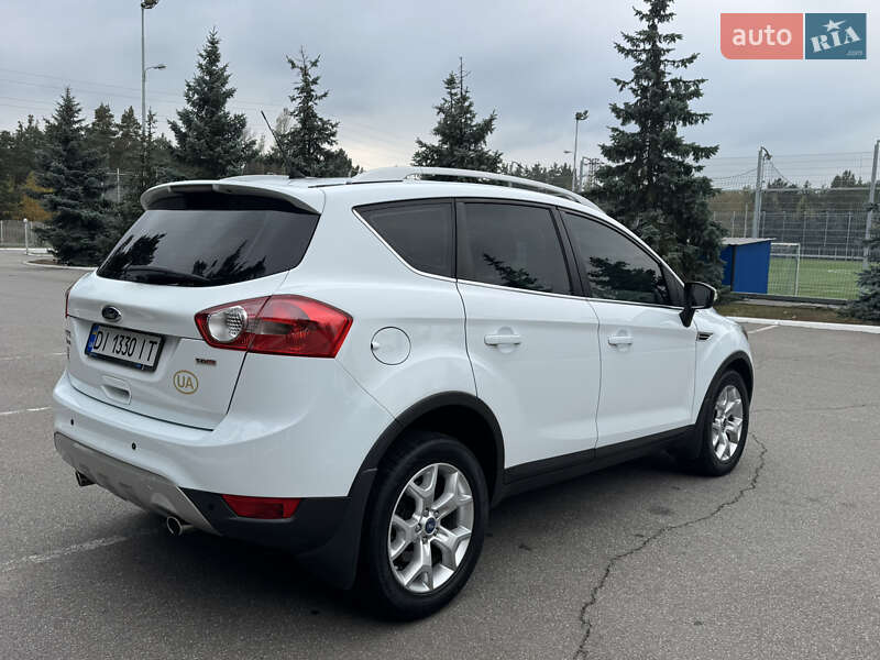 Позашляховик / Кросовер Ford Kuga 2011 в Києві