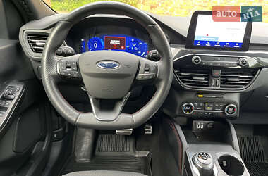 Позашляховик / Кросовер Ford Kuga 2021 в  фото 63 Позашляховик / Кросовер Ford Kuga 2021 в