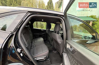 Позашляховик / Кросовер Ford Kuga 2021 в  фото 74 Позашляховик / Кросовер Ford Kuga 2021 в