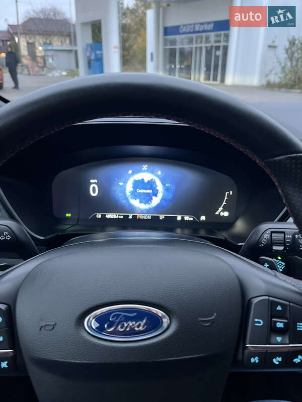Внедорожник / Кроссовер Ford Kuga 2021 в Хмельницком