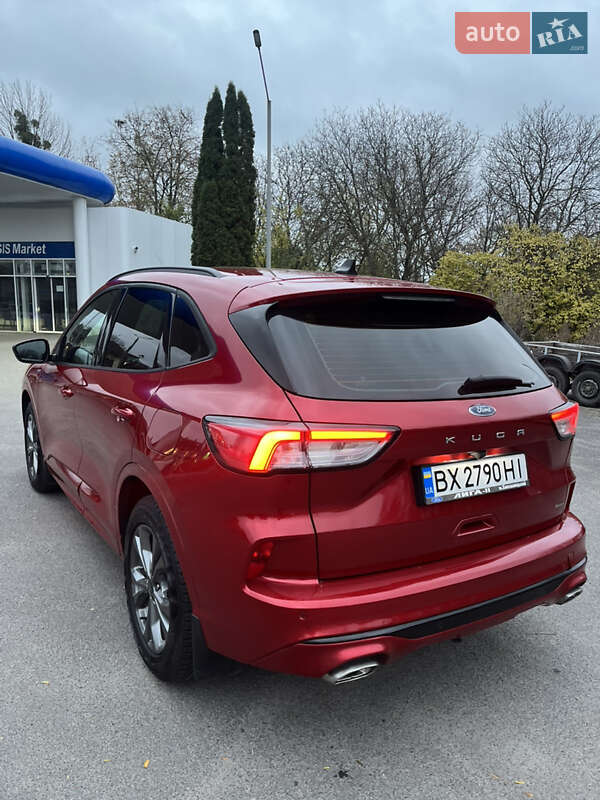 Внедорожник / Кроссовер Ford Kuga 2021 в Хмельницком