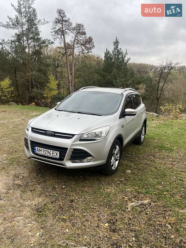 Внедорожник / Кроссовер Ford Kuga 2014 в Житомире фото 6 Внедорожник / Кроссовер Ford Kuga 2014 в Житомире