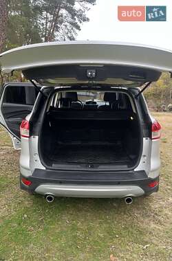 Позашляховик / Кросовер Ford Kuga 2014 в  фото 26 Позашляховик / Кросовер Ford Kuga 2014 в