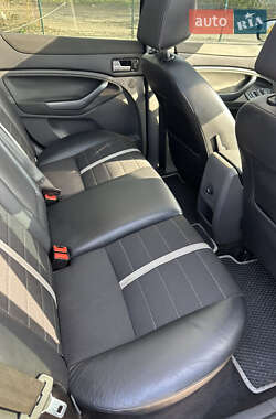 Внедорожник / Кроссовер Ford Kuga 2010 в 