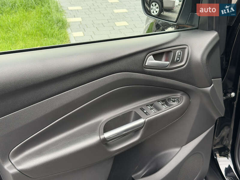 Внедорожник / Кроссовер Ford Kuga 2019 в Ужгороде фото 28 Внедорожник / Кроссовер Ford Kuga 2019 в Ужгороде