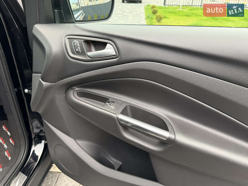 Внедорожник / Кроссовер Ford Kuga 2019 в Ужгороде фото 46 Внедорожник / Кроссовер Ford Kuga 2019 в Ужгороде