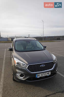 Внедорожник / Кроссовер Ford Kuga 2016 в Львове