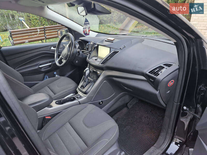 Позашляховик / Кросовер Ford Kuga 2016 в Хмельницькому