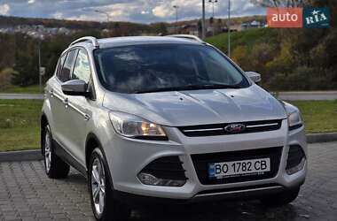 Внедорожник / Кроссовер Ford Kuga 2013 в 