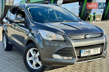 Внедорожник / Кроссовер Ford Kuga 2015 в Николаеве
