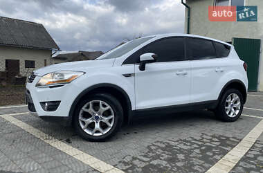 Позашляховик / Кросовер Ford Kuga 2011 в Стрию