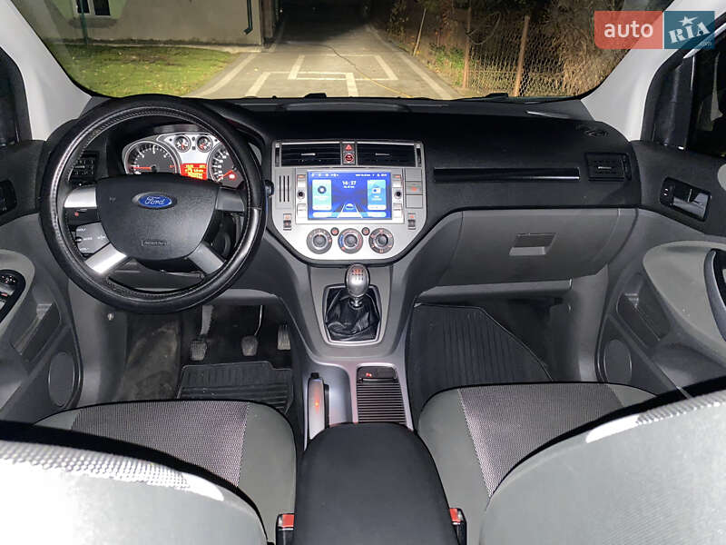 Позашляховик / Кросовер Ford Kuga 2011 в Стрию