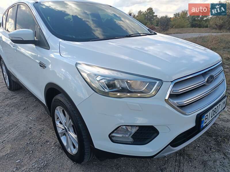 Внедорожник / Кроссовер Ford Kuga 2018 в Днепре фото 7 Внедорожник / Кроссовер Ford Kuga 2018 в Днепре